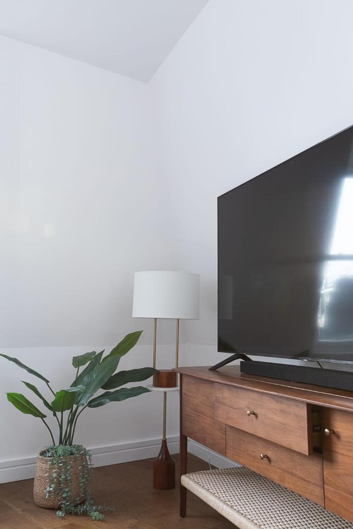 Luxury 2 Bedroom Duplex Penthouse Covent Garden Holborn ロンドン エクステリア 写真